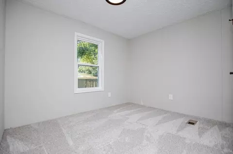 Bedroom - 61 Crest Rd, Carrollton, GA 30116 photo 11 of 14