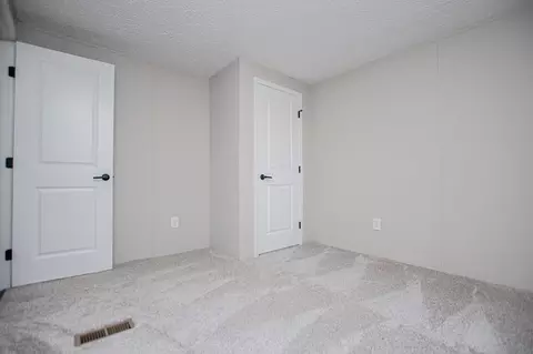 Bedroom - 61 Crest Rd, Carrollton, GA 30116 photo 9 of 14