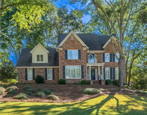 7 Sterling Ct, Cartersville, GA 30120