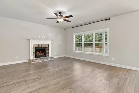 Living - 45 Somerset Way, Bethlehem, GA 30620 photo 1 of 2