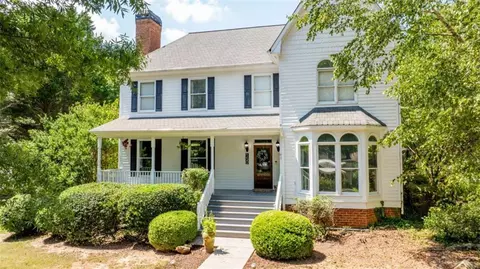 150 Mackenzie Ln, Fayetteville, GA 30214