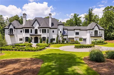 5320 Riverview Rd NW, Atlanta, GA 30327