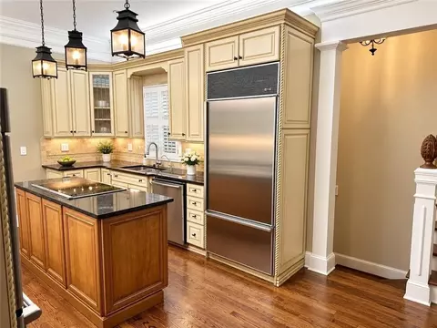 Kitchen - 3958 Muirfield Sq, Duluth, GA 30096 photo 3 of 4