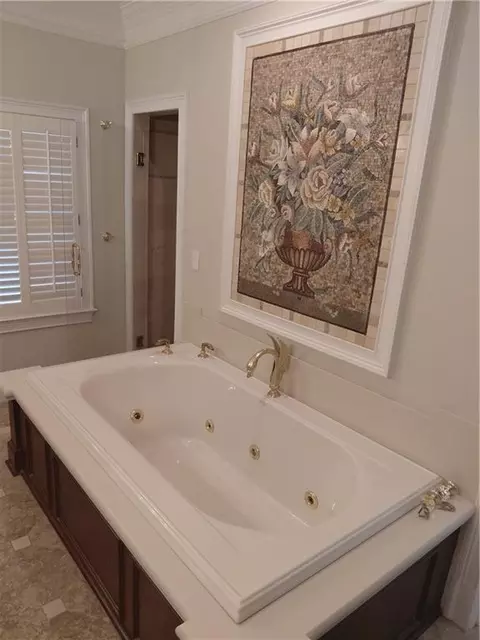 Bath - 3958 Muirfield Sq, Duluth, GA 30096 photo 2 of 3