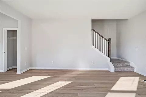 Living - 517 Edgemore Rd, Canton, GA 30114 photo 4 of 7