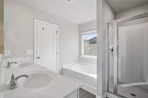 Bath - 517 Edgemore Rd, Canton, GA 30114 photo 4 of 4