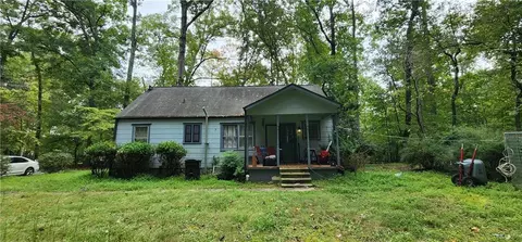 1580 Laird Rd, Hiram, GA 30141