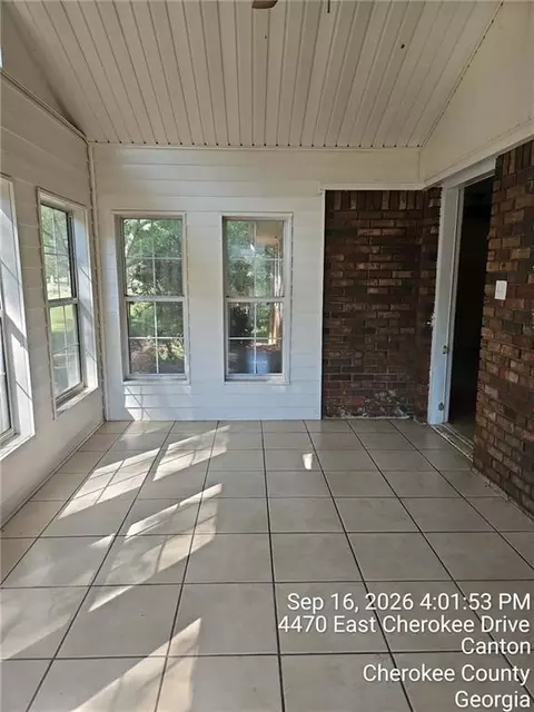 Exterior - 4470 E Cherokee Dr, Canton, GA 30115 photo 2 of 4