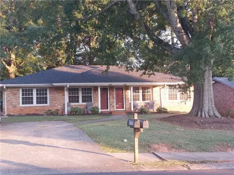 4161 Windsor Oak Dr, Doraville, GA 30340