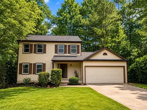 10535 Virginia Pine Ln, Johns Creek, GA 30022