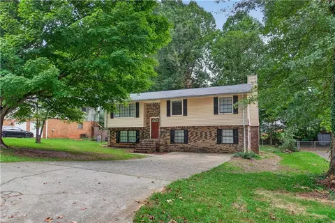 8948 Raven Dr, Jonesboro, GA 30238