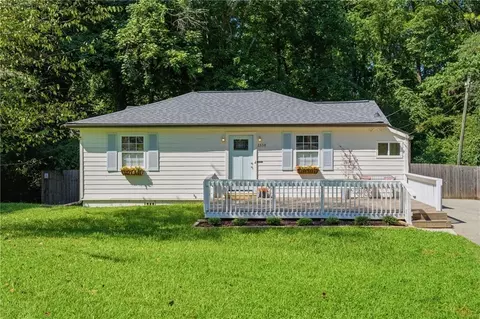 2538 Gordon Cir, Smyrna, GA 30080