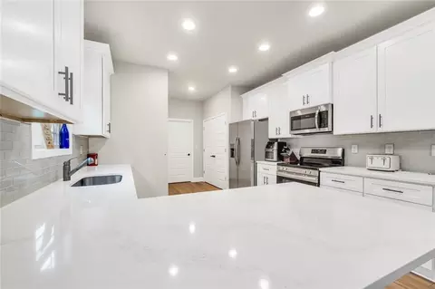 Kitchen - 273 Summit View Dr, Mcdonough, GA 30253 photo 1 of 3