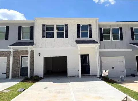 141 Village Green Dr NW, Adairsville, GA 30103