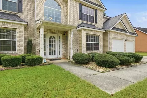 Exterior - 145 Madisyn Dr, Hampton, GA 30228 photo 3 of 12