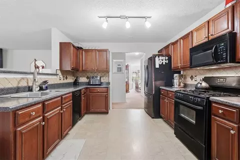 Kitchen - 145 Madisyn Dr, Hampton, GA 30228 photo 1 of 2