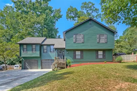 Exterior - 972 Tyrell Dr, Austell, GA 30106 photo 1 of 8
