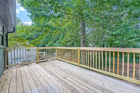 Exterior - 972 Tyrell Dr, Austell, GA 30106 photo 5 of 8
