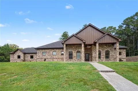 1470 Anderson Valley Dr, Snellville, GA 30039
