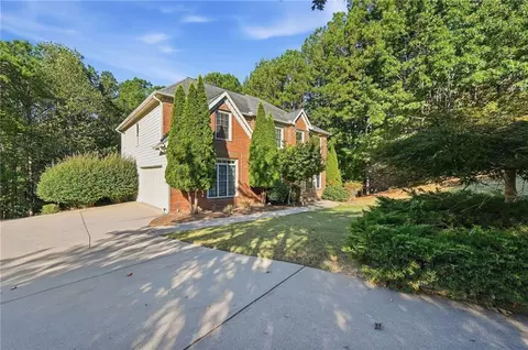 Exterior - 2069 Harmony Dr, Canton, GA 30115 photo 6 of 9