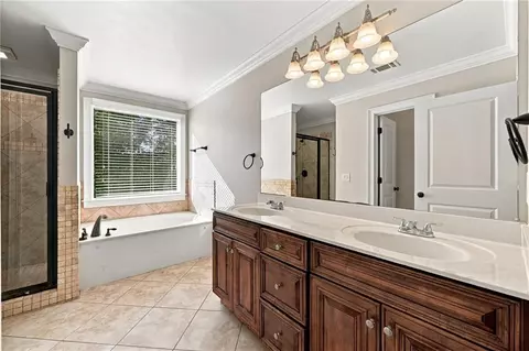 Bath - 2069 Harmony Dr, Canton, GA 30115 photo 2 of 3