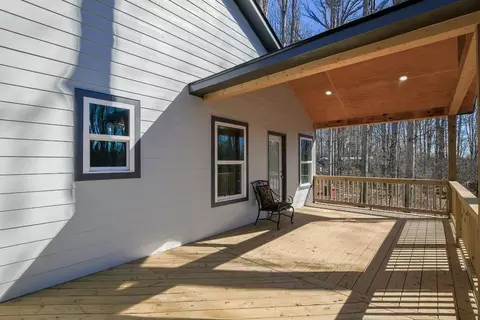 Exterior - 1020 Riverbend Rd, Commerce, GA 30530 photo 4 of 12