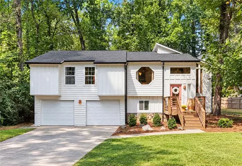 743 Starmist Ct NE, Kennesaw, GA 30144
