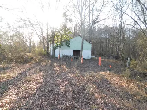 4075 Lawrenceville Rd, Loganville, GA 30052