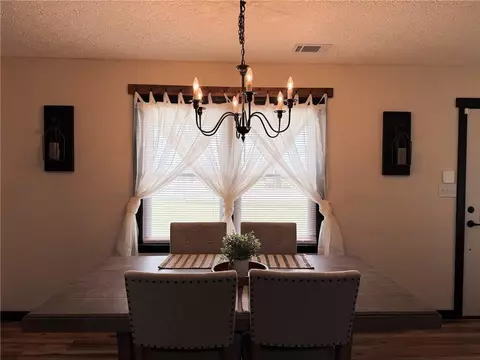 Dining - 320 Langston Rd, Perry, GA 31069 photo 1 of 1