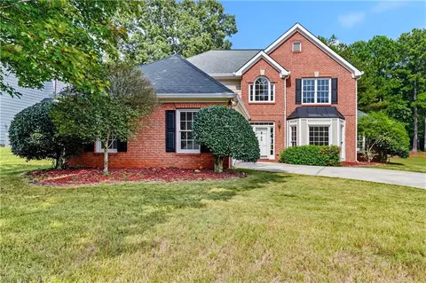 69 Championship Ct, Fayetteville, GA 30215