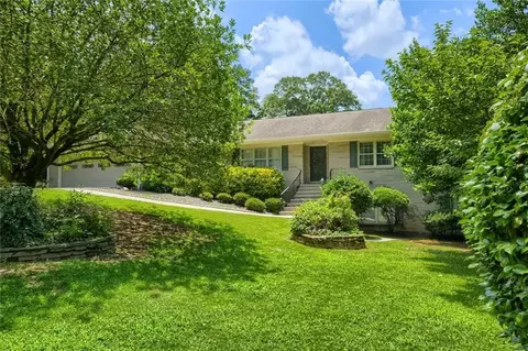 1909 Lake Lucerne Way SW, Lilburn, GA 30047