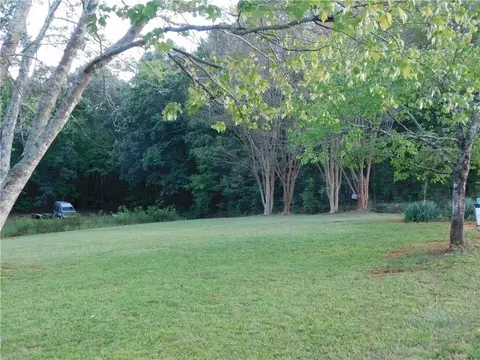 180 Irvin Dr, Dawsonville, GA 30534