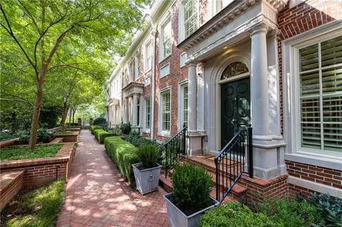 39 W Wesley Rd NW #4, Atlanta, GA 30305