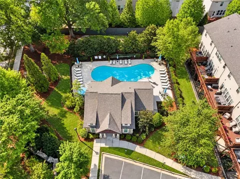 View/Area - 1374 Doublegate Dr, Atlanta, GA 30319 photo 1 of 2