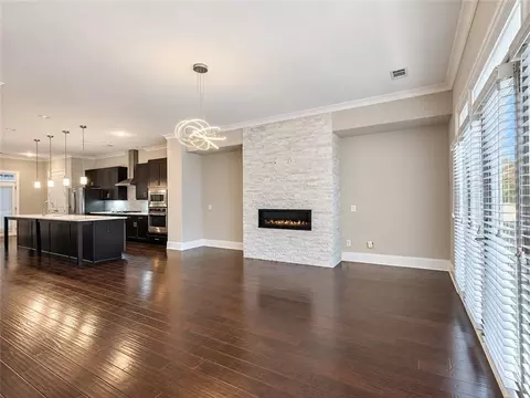 Living - 1374 Doublegate Dr, Atlanta, GA 30319 photo 6 of 10