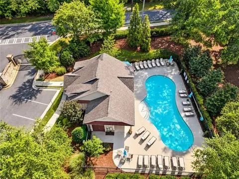 Exterior - 1374 Doublegate Dr, Atlanta, GA 30319 photo 8 of 9