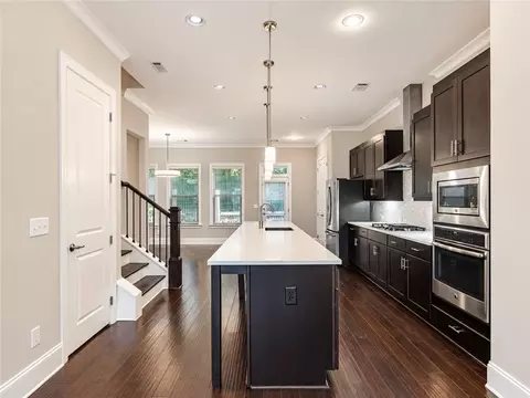 Kitchen - 1374 Doublegate Dr, Atlanta, GA 30319 photo 5 of 7
