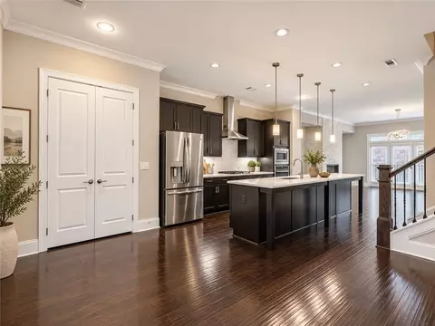 Entry Way - 1374 Doublegate Dr, Atlanta, GA 30319 photo 3 of 3