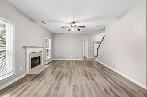 Living - 751 Mesa Rd, Mcdonough, GA 30253 photo 3 of 9
