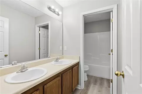 Bath - 751 Mesa Rd, Mcdonough, GA 30253 photo 2 of 2