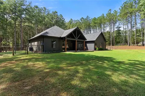 Exterior - 631 Edmondson Rd, Monroe, GA 30656 photo 10 of 16