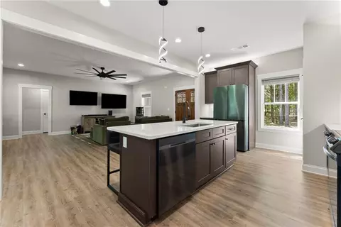 Entry Way - 631 Edmondson Rd, Monroe, GA 30656 photo 3 of 5