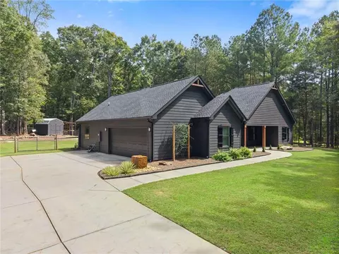 Exterior - 631 Edmondson Rd, Monroe, GA 30656 photo 13 of 16