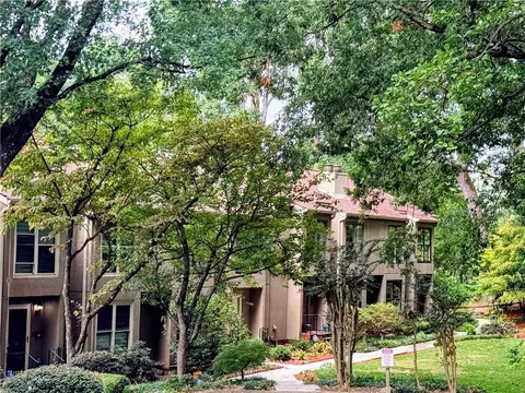 1742 Woodcliff Pl, Atlanta, GA 30329