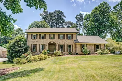 4414 Dunriver Dr SW, Lilburn, GA 30047