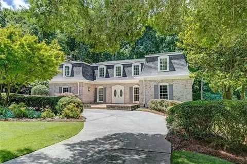 8180 Tynecastle Dr, Sandy Springs, GA 30350