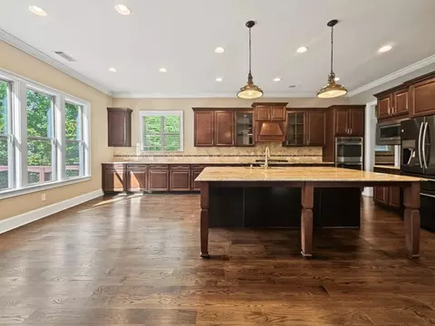 Kitchen - 103 Dover Rd, Milton, GA 30004 photo 5 of 6
