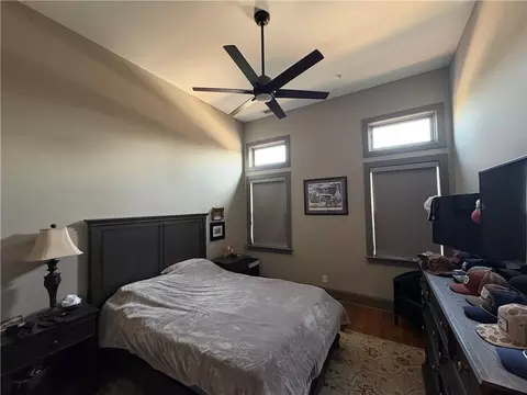 Bedroom - 1 E 3rd Ave #402, Rome, GA 30161 photo 2 of 2