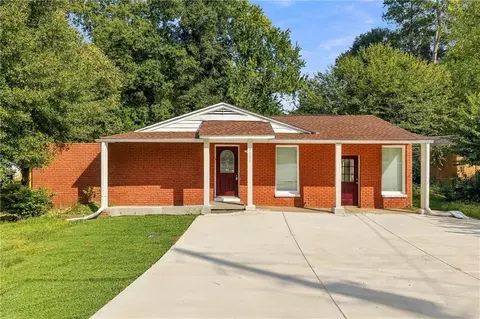 Exterior - 3153 Shallowford Rd NE, Chamblee, GA 30341 photo 2 of 14