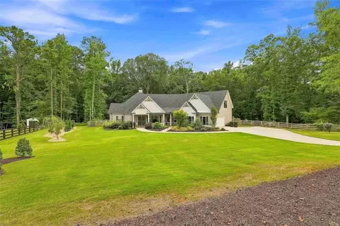230 Windchime Way, Tyrone, GA 30290 photo 3